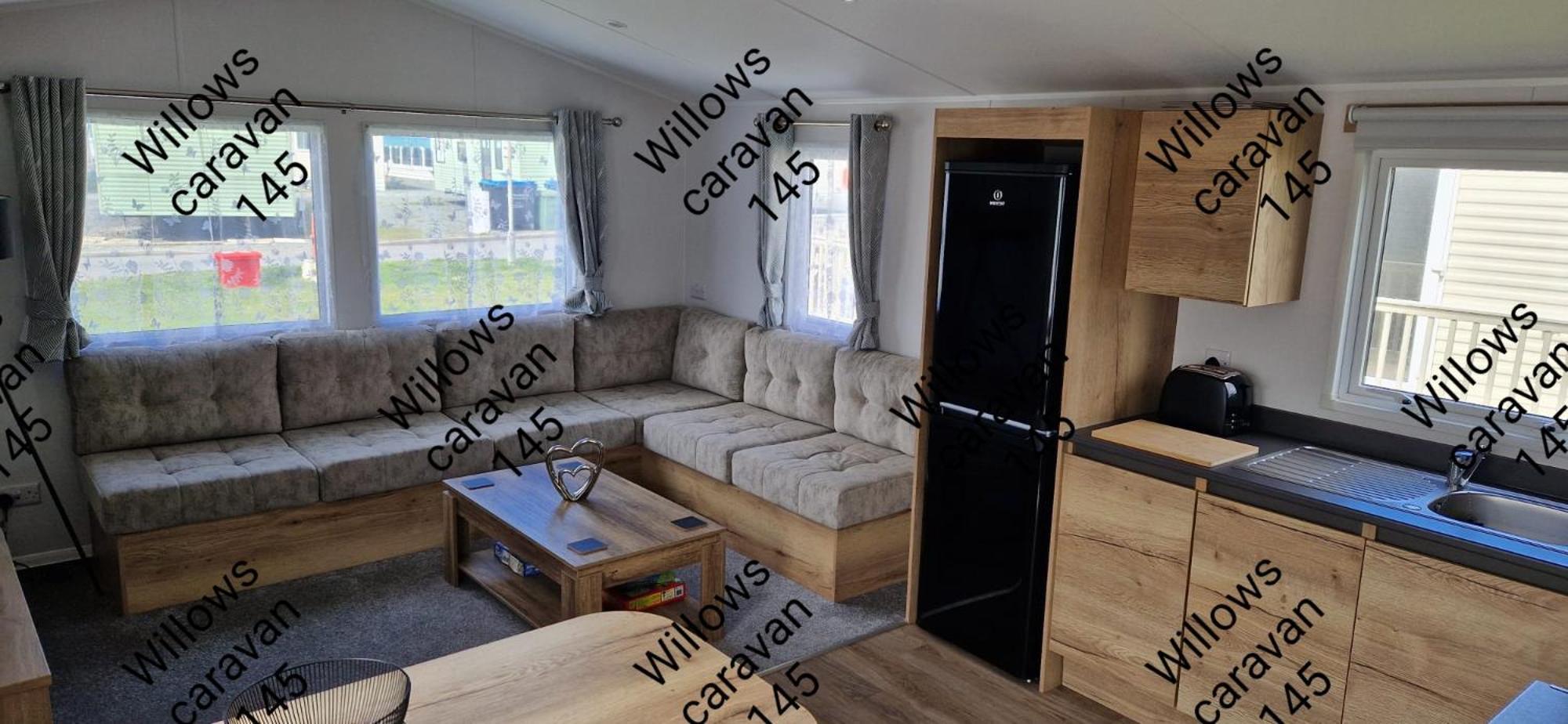 Willows Caravan 145 Llanddwywe Exteriör bild