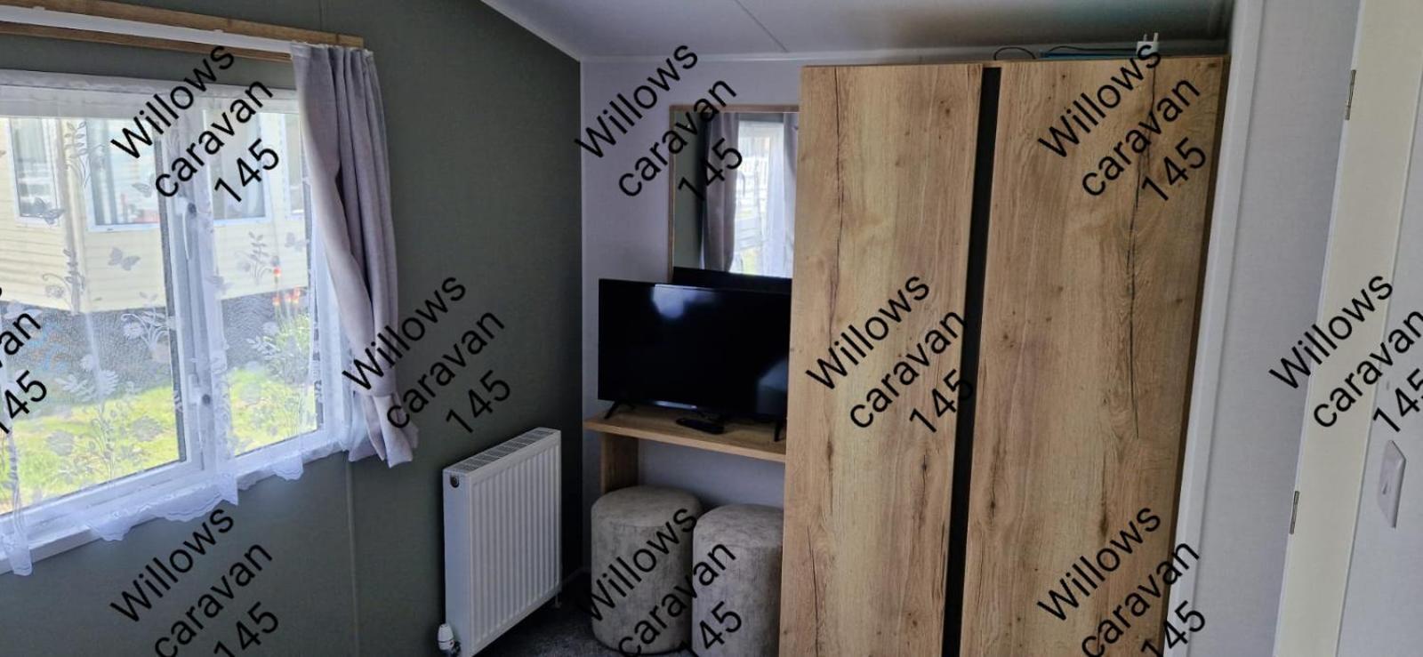 Willows Caravan 145 Llanddwywe Exteriör bild